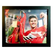 liverpool-signerad-fotbollssko-steven-gerrard-1