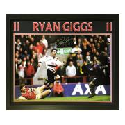 manchester-united-signerad-tavla-ryan-giggs-1