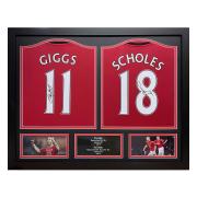 manchester-united-signerad-fotbollstroja-ryan-giggs---paul-scholes-1